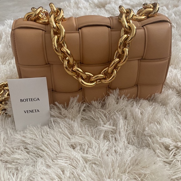 ✨Bottega Veneta cassette bag in the color Almond ✨ - Picture 6 of 7
